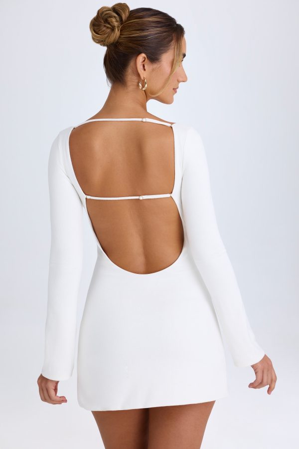 10262-White_Mavista_2.jpg