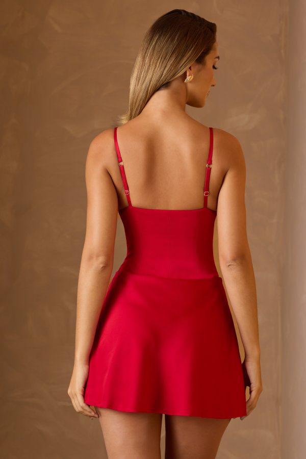 10679-ScarletRed_Yaiza_2_d3f47d95-b94e-4873-958c-db79e861dade.jpg