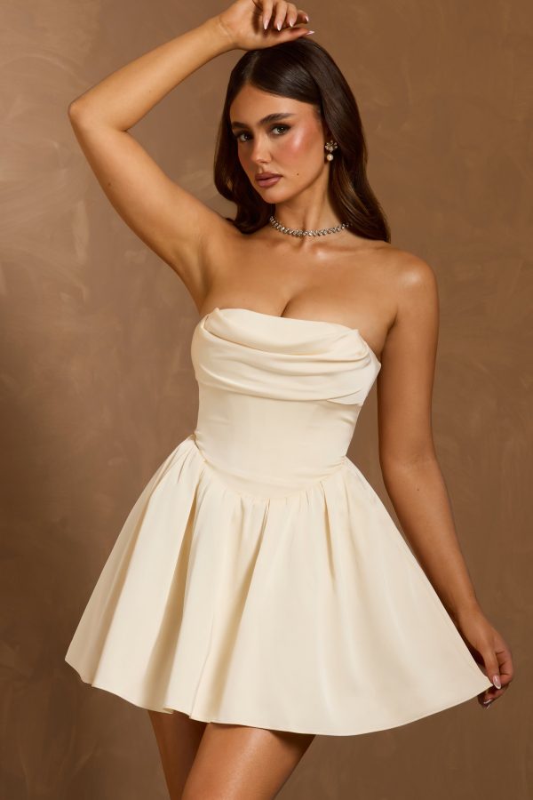 10782-Ivory_Emina_7_b6b95c76-6a48-453f-94ce-303cf9593545.jpg
