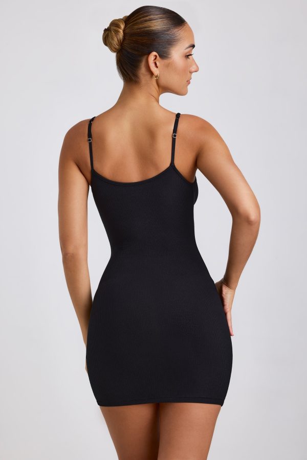 7800-Black_Lira_4.jpg