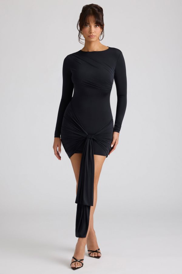 8005-Black_Circe_1.jpg