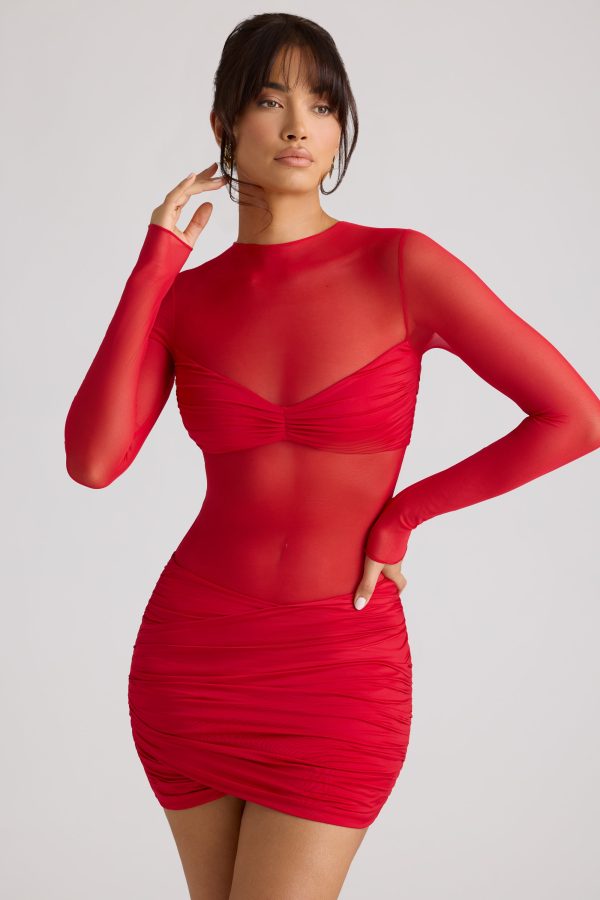 8036-FieryRed_Essie_4.jpg