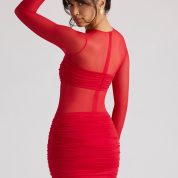 8036-FieryRed_Essie_9.jpg