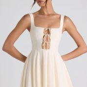 8285-Ivory_Nanisca_3.jpg