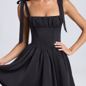 9111-Black_Bellamy_6.jpg