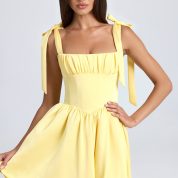 9111-LemonSherbet_Bellamy_2_d03c7ec6-6a3d-44c9-a64a-852d6aaa2277.jpg