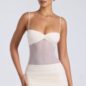 9815-Ivory_Eislyn_6.jpg