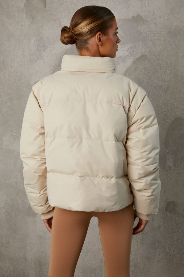 BT0786_7_Sand-Cropped-Puffer-With-Removable-Sleeves.jpg