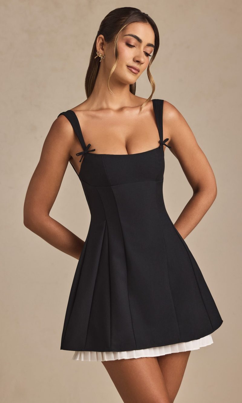 Bow-Detail Pleated A-Line Mini Dress in Black