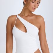 10703-White_Hazela_1.jpg