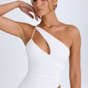 10703-White_Hazela_4.jpg