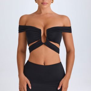 Mid-Rise Micro Mini Skirt in Black