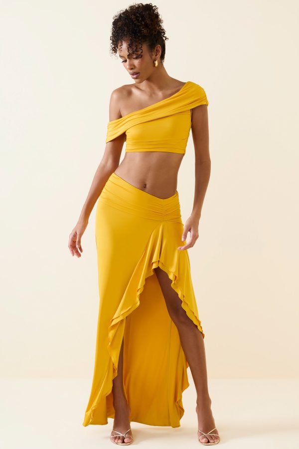 11643-GoldenYellow_Imaan_1.jpg
