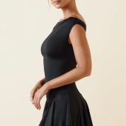11702-Black_Bellona_3.jpg