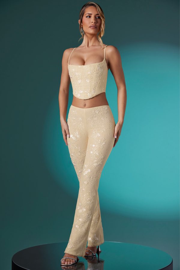 5955_5959_9_Ivory-Lace-Low-Trousers-Embelished-Lace-Corset-With-Inverted-Sweetheart-Neckline_72402d9b-f7b9-4b22-b478-f6968e03ca8b.jpg