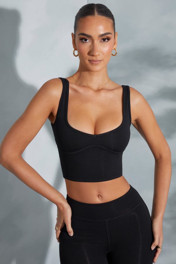 6056_6058_11_Taron-Trista-Black-Shorts-Contour-Crop-Top.jpg