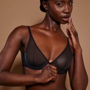 6112_6128_4_Black-Under-wire-Bra-Thong.jpg