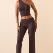 6205-ChocolateBrown_Hollis_5.jpg