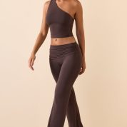 6205-ChocolateBrown_Hollis_6.jpg