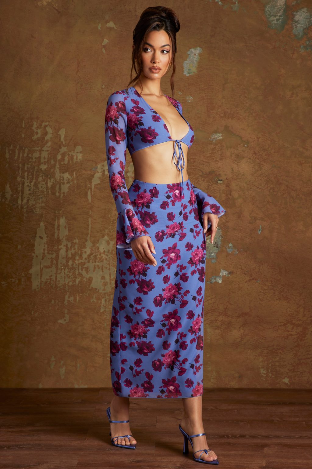 6375_5_PeriwinklePrintMidi-Skirt-With-Split.jpg