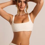 7222_7223_12_Lyon-White-Bralette-Hotpants.jpg