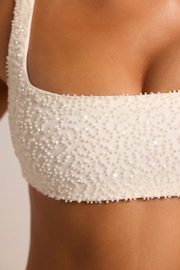 7222_7223_15_Lyon-White-Bralette-Hotpants.jpg