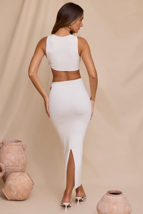 7475_7476_9_Tatum-Carilla-White-Twist-Sleveless-Crop-Top-Cut-Out-Twist-Maxi-Skirt_f89ea2e0-a748-4477-99d0-0d5014b04027.jpg