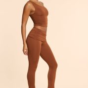 7570-7573-ChestnutBrown_Lula_Anona_5_50e8dcf4-6787-448e-ab58-063902998593.jpg