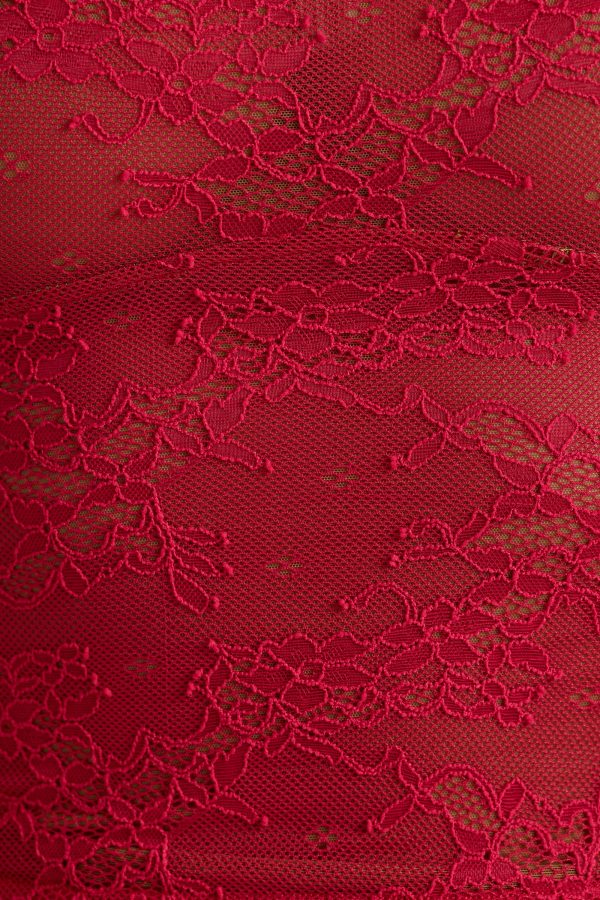 7780-8389-CherryRed_Lova_Revna_20_e67e340c-d679-48b7-8354-912543f5d183.jpg