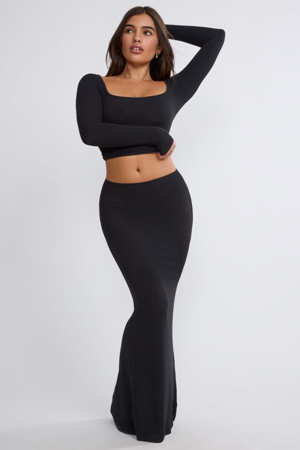 7978-7983-Black_Mona_Tia_13.jpg