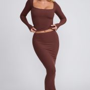 7978-7983-Chocolate_Mona_Tia_1_0fb7471e-ddd8-4793-94d2-f3b543405f02.jpg
