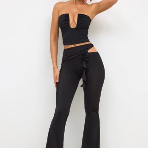 Petite Premium Jersey Rose Detail Mid-Rise Flare Trousers in Black