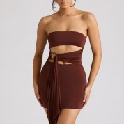 8004-ChocolateBrown_Natalya_2.jpg