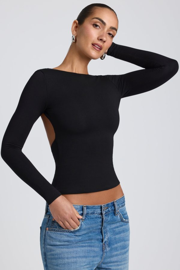 8120-Black_Elli_3.jpg