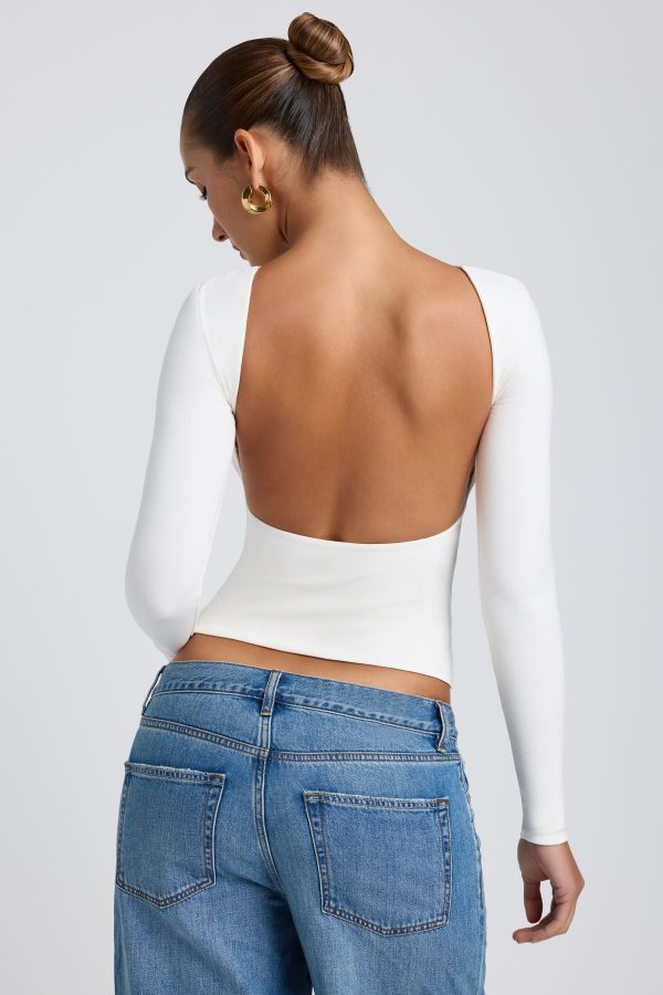 8120-White_Elli_4.jpg