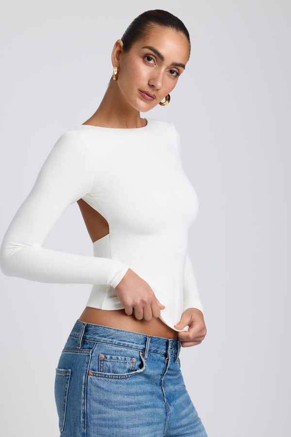8120-White_Elli_5.jpg