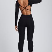 8122-Black_Elara_7.jpg