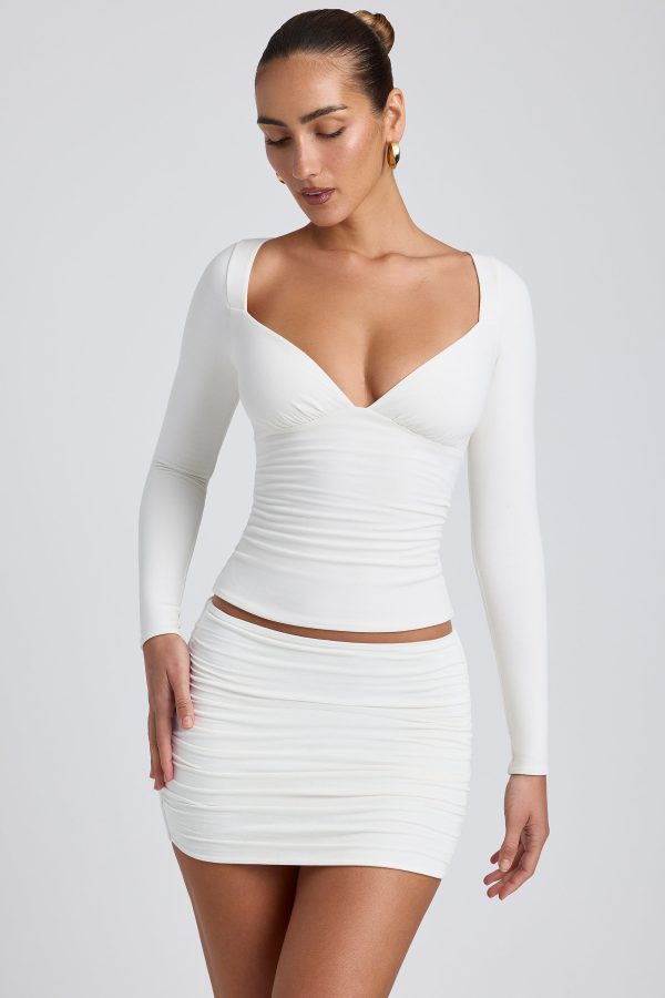 8262-8640-White_Emry_Cali_2.jpg