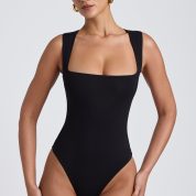8265-Black_Alba_2.jpg
