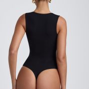 8265-Black_Alba_5.jpg