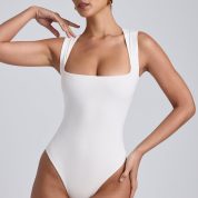 8265-White_Alba_1.jpg