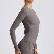 8325-Grey_Clio_3.jpg