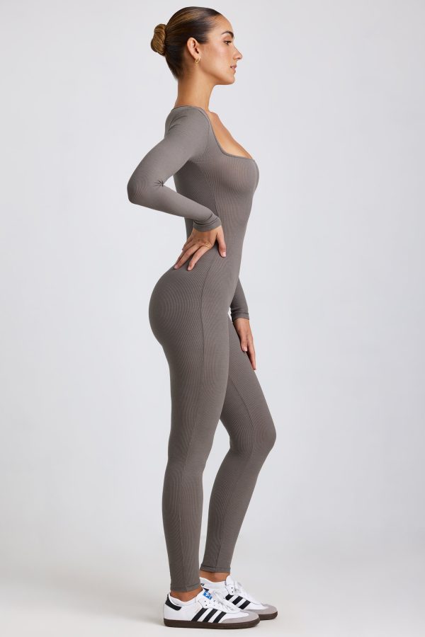 8326-Grey_Iris_3.jpg