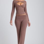 8489-6205-Taupe_Naim_Hollis_2.jpg