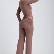 8489-6205-Taupe_Naim_Hollis_7.jpg