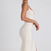 9730-Ivory_Nakia_4.jpg