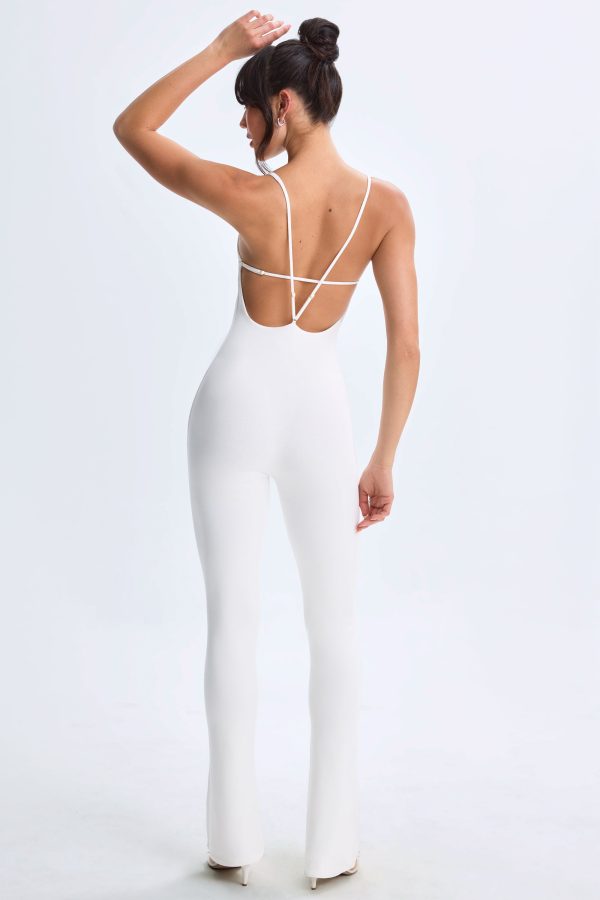 9921-White_Kiki_7_26acc0fb-3805-4e8b-8659-bca3efe5eec3.jpg