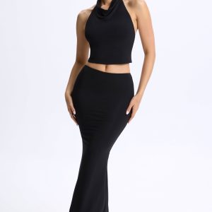 Low-Rise Maxi Skirt in Black