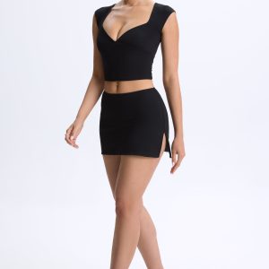 Mid-Rise Micro Mini Skirt in Black