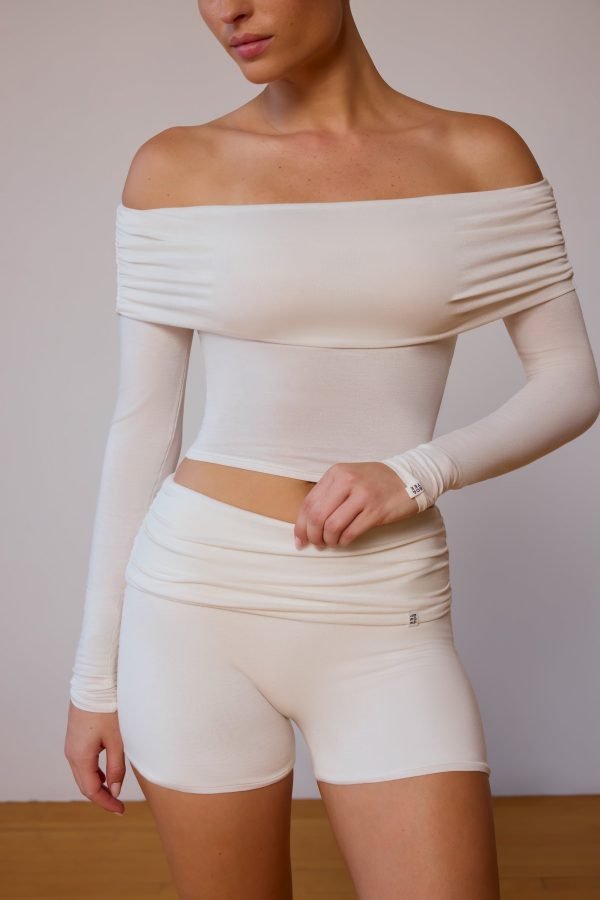 BT1591-SoftWhite_Balletclass_4.jpg